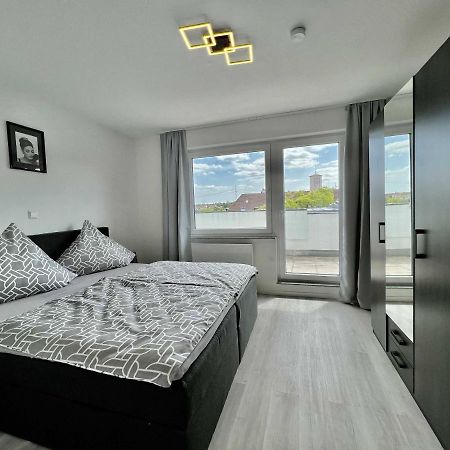Nujen- Hotel Und Apartment Stuttgart Zuffenhausen Екстериор снимка