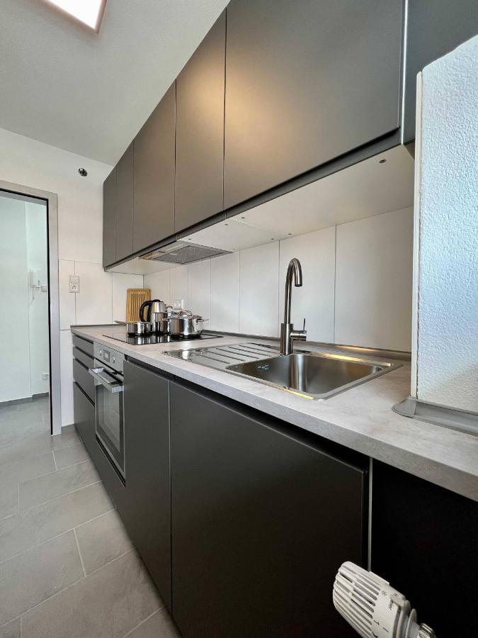Nujen- Hotel Und Apartment Stuttgart Zuffenhausen Екстериор снимка